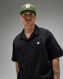 UNDEFEATED TWILL S/S BUTTON DOWN