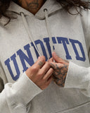 UNDEFEATED ARCH PULLOVER HOOD