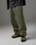 UNDEFEATED PIGMENT DYE SWEATPANT
