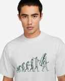 NIKE SNKR HK FA23 1 S/S TEE