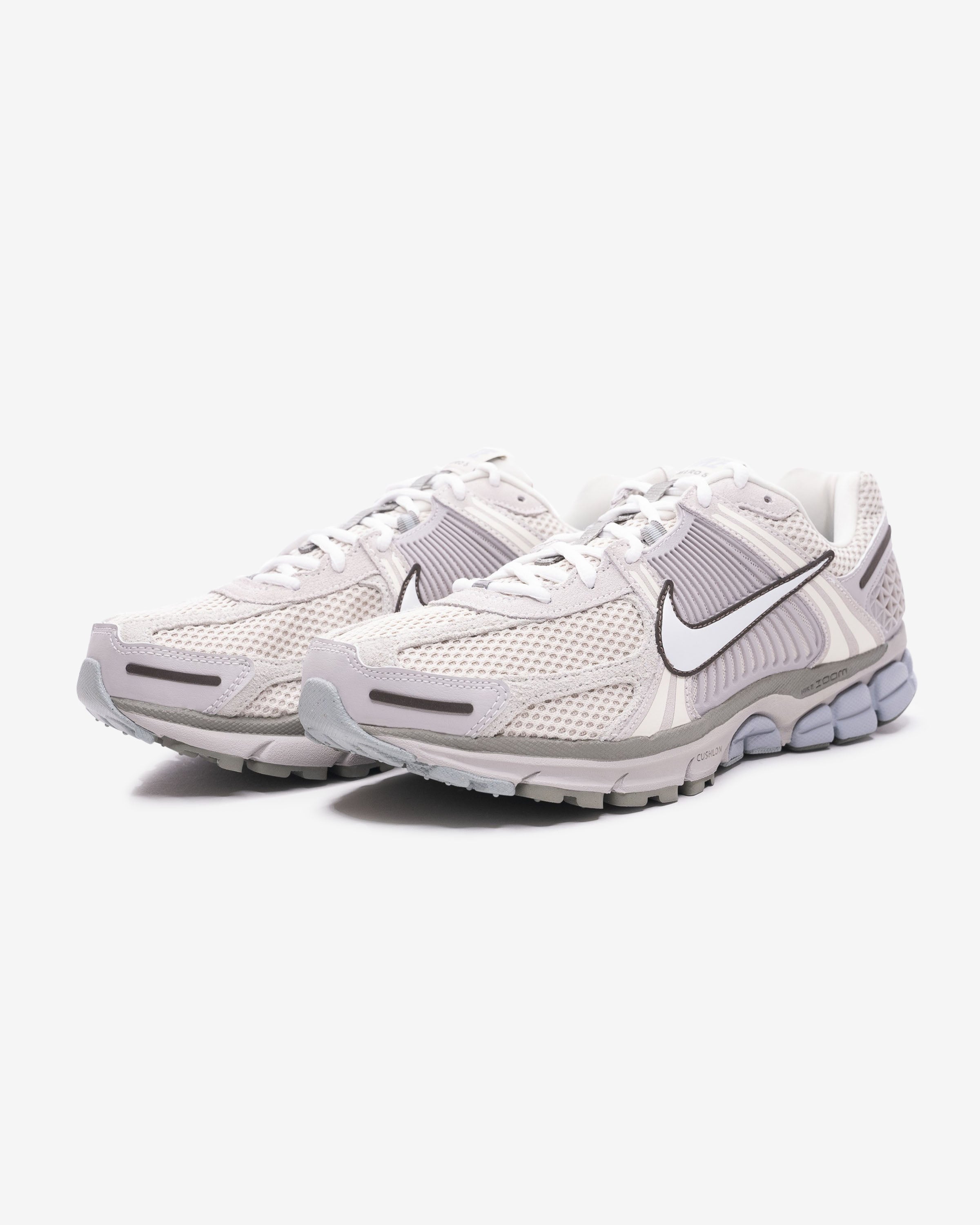 NIKE ZOOM VOMERO 5 SE