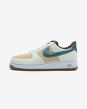 NIKE AIR FORCE 1 RETRO QS