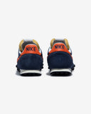 NIKE WAFFLE RACER