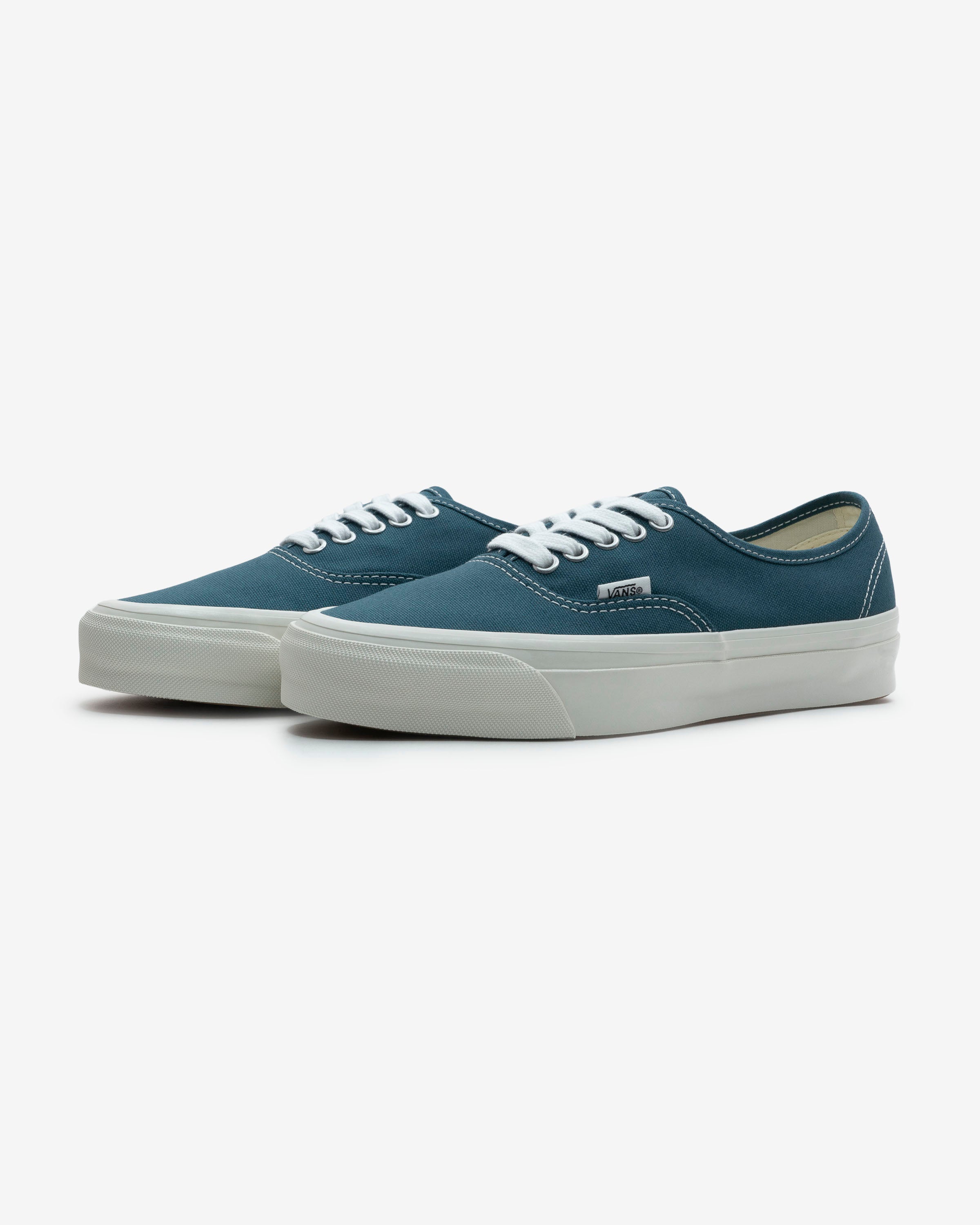 Lx Authentic 44 – UNDEFEATED JAPAN