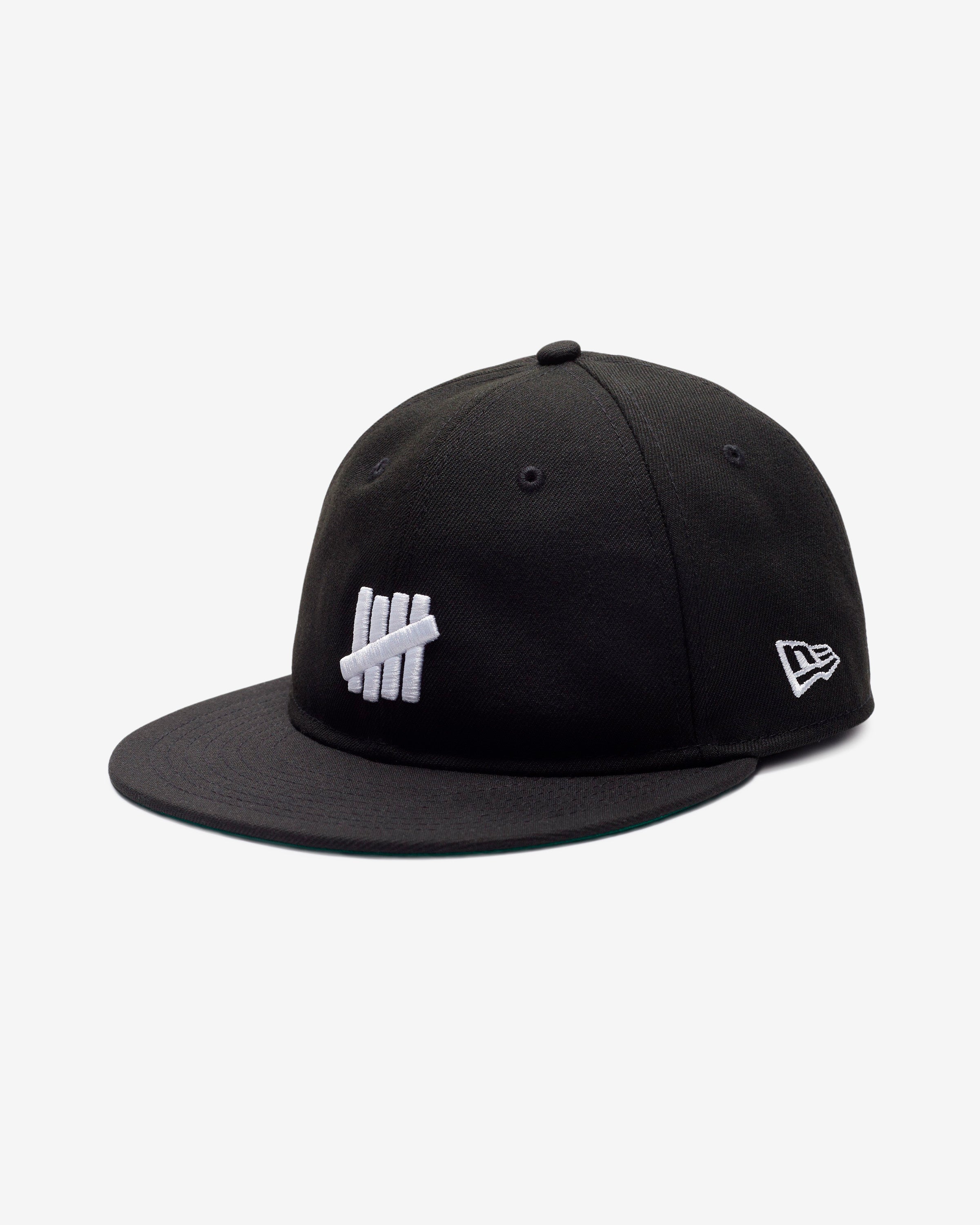 UNDEFEATED X NE ICON SNAPBACK