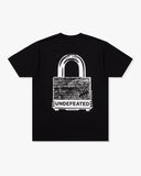 UNDEFEATED LOCK S/S TEE