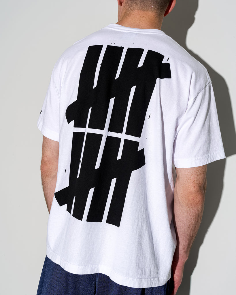 UACTP X GARDAR EIDE EINARSSON DOUBLE FIVE STRIKE S/S TEE