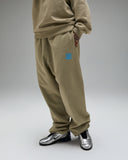 UNDEFEATED ICON CREWNECK