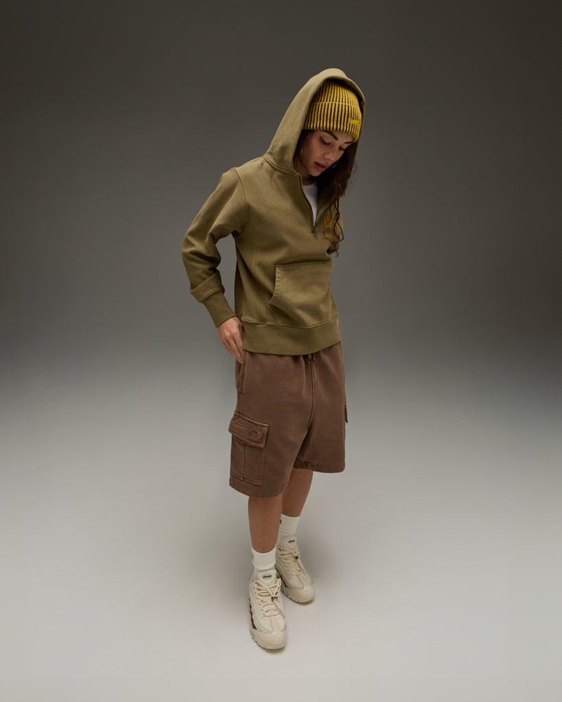 UNDEFEATED CARGO SWEATSHORT