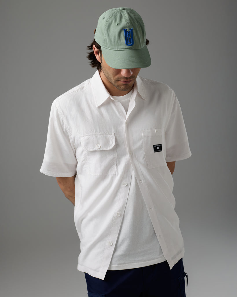 UNDEFEATED LIGHTWEIGHT S/S BUTTON DOWN