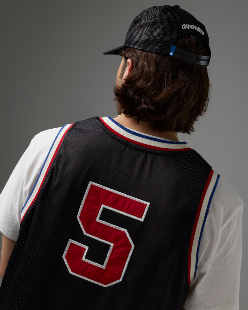 UNDEFEATED ICON MESH SNAPBACK