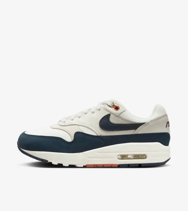 NIKE WMNS AIR MAX 1 LX UNDEFEATED JAPAN