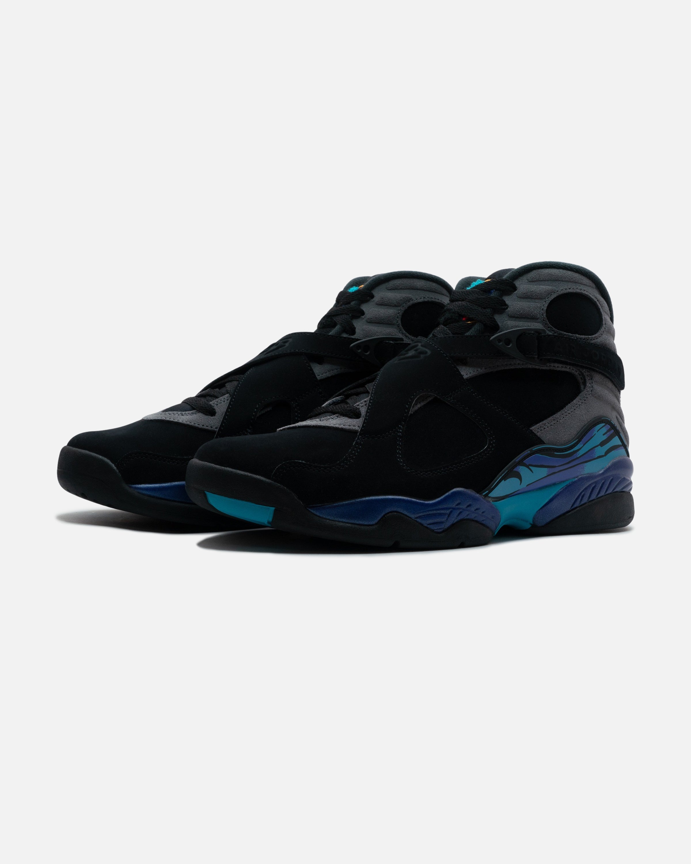 AIR JORDAN 8 RETRO – UNDEFEATED JAPAN