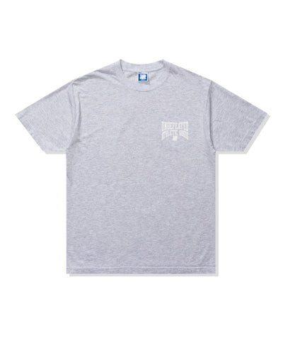 UNDEFEATED HANDS UP S/S TEE