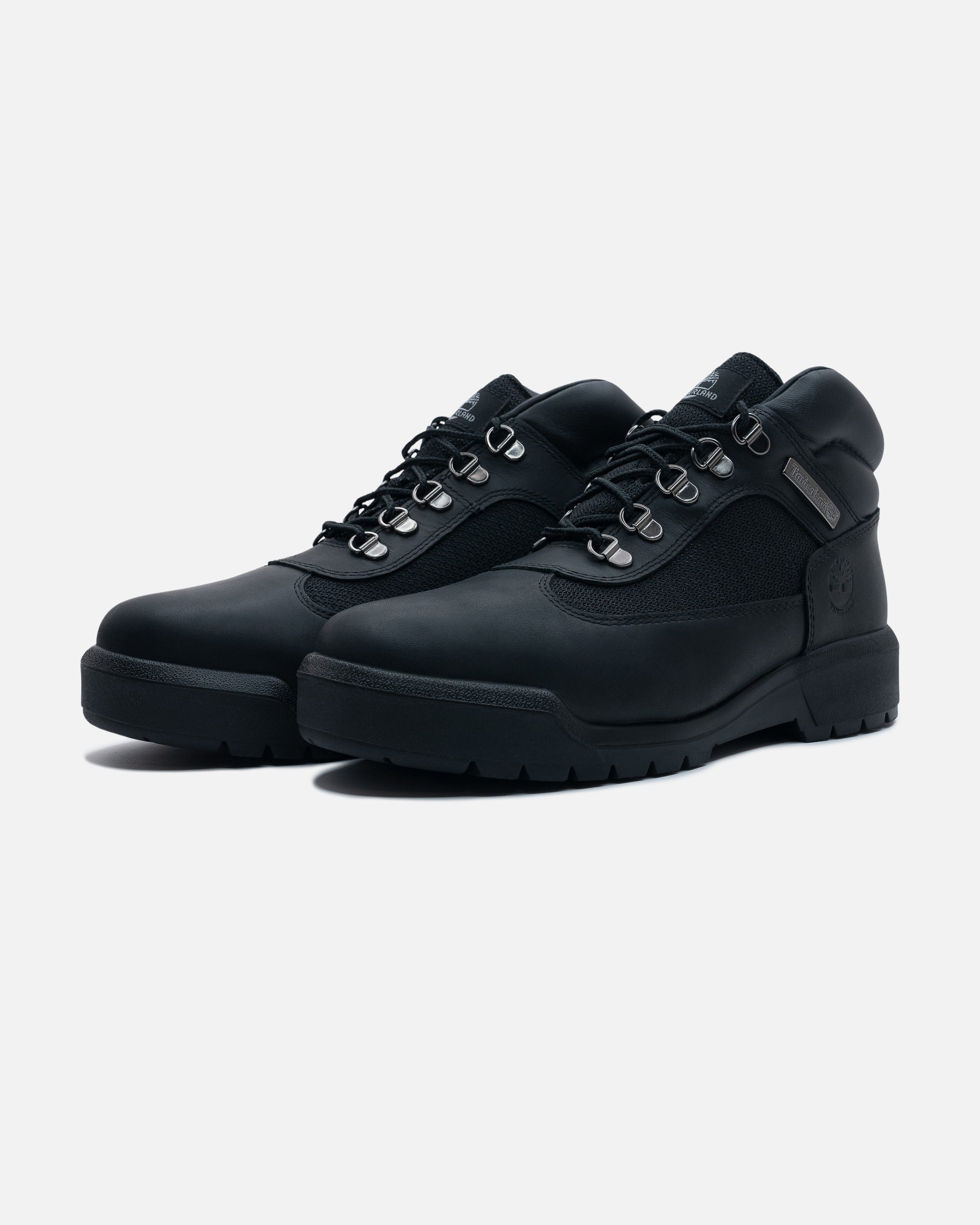 りょーや　WTAPS　UNDEFEATED　TINBERLAND　ブーツ ダブルタップスxティンバーランドのタッグより骨太なコラボ