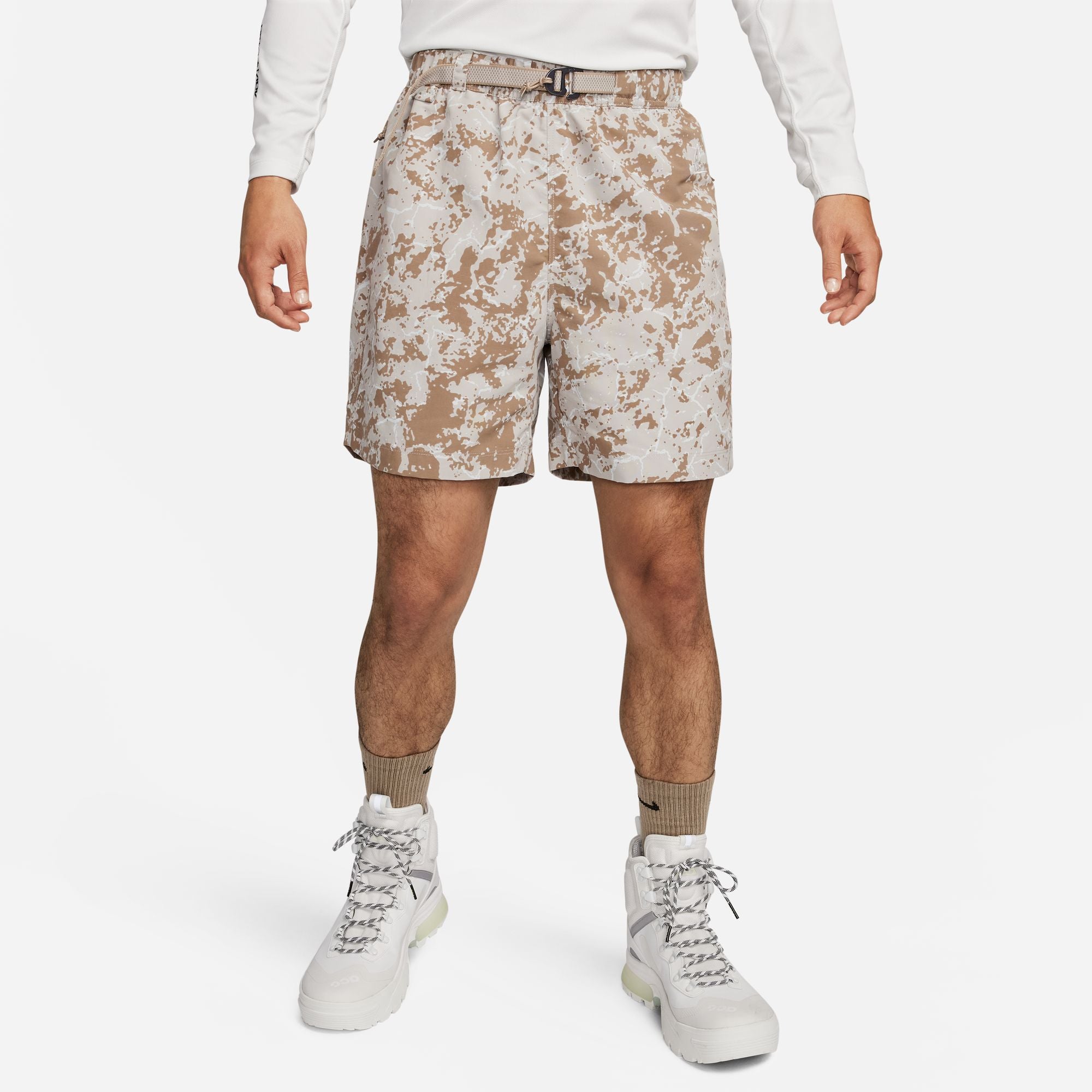 NIKE ACG TRAIL SHORT AOP – UNDEFEATED JAPAN