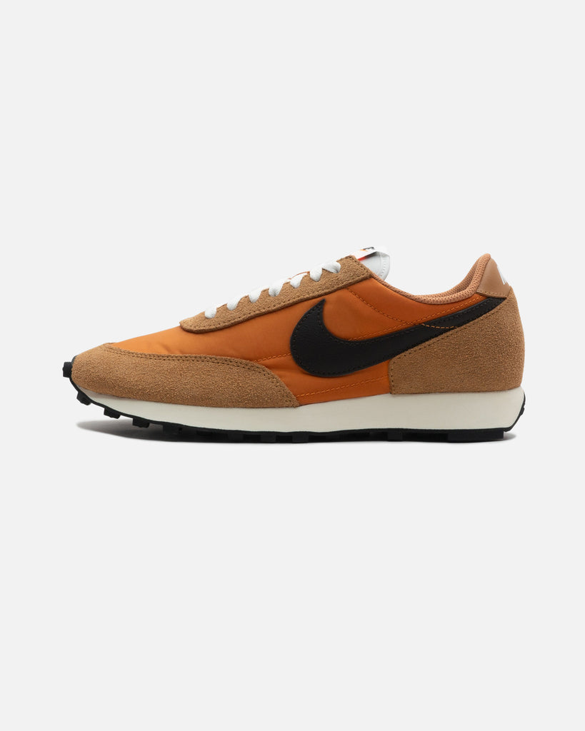 NIKE DAYBREAK SP