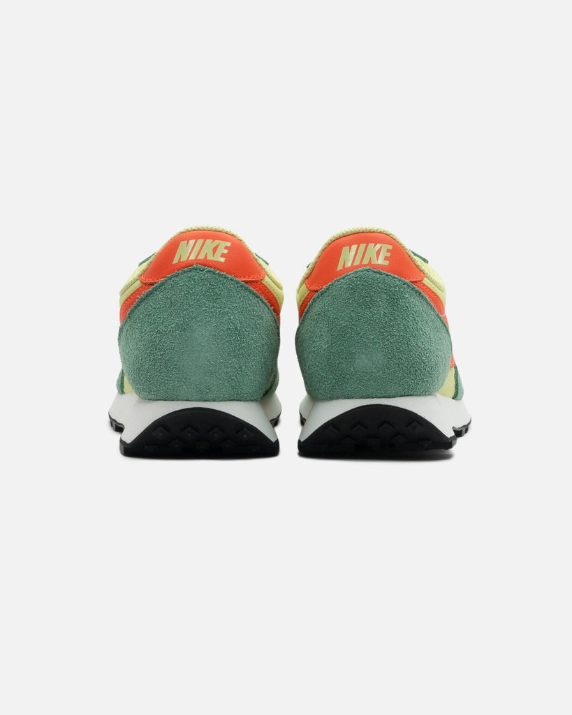 NIKE DAYBREAK SP