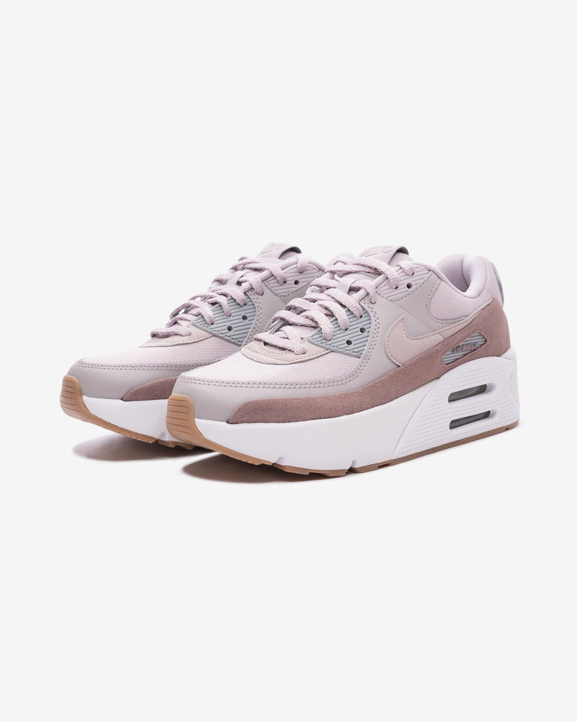 NIKE WMNS AIR MAX 90 LV8 – UNDEFEATED JAPAN