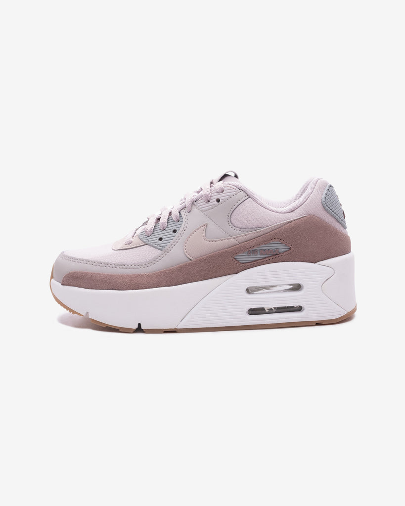 NIKE WMNS AIR MAX 90 LV8 – UNDEFEATED JAPAN