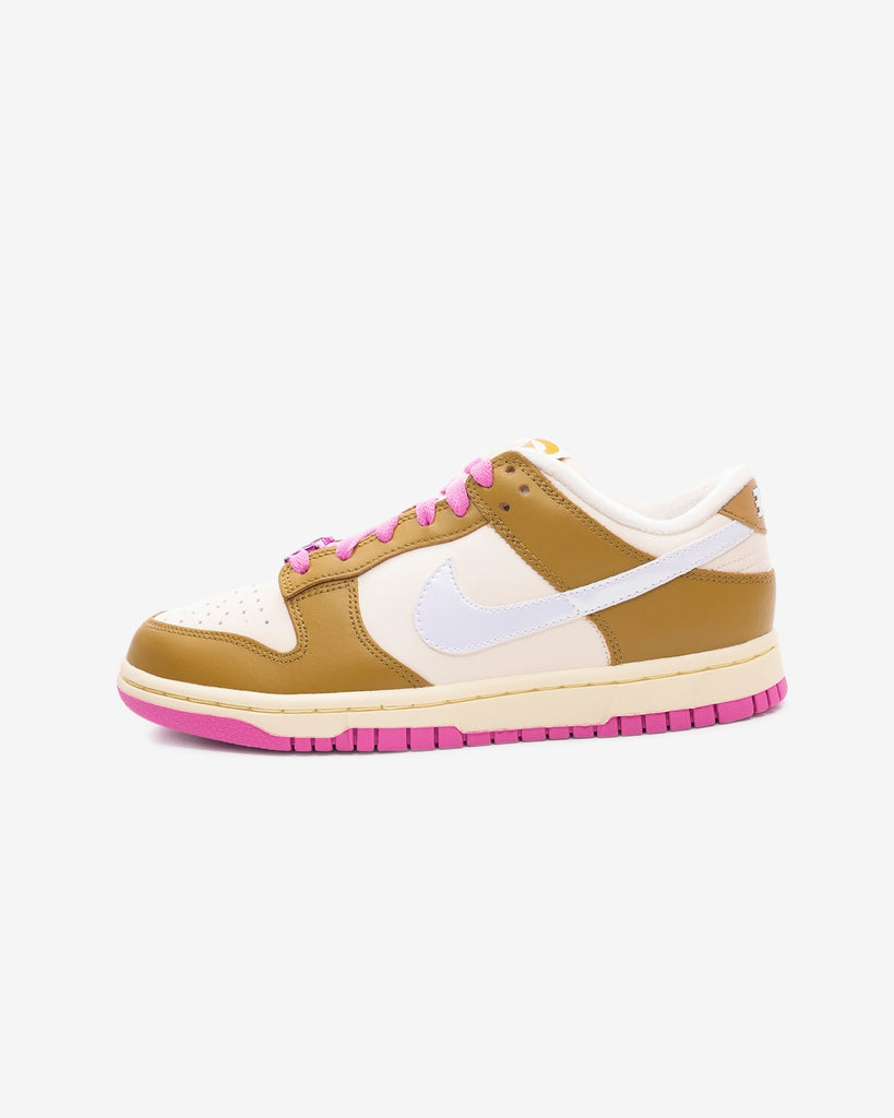 NIKE WMNS DUNK LOW SE