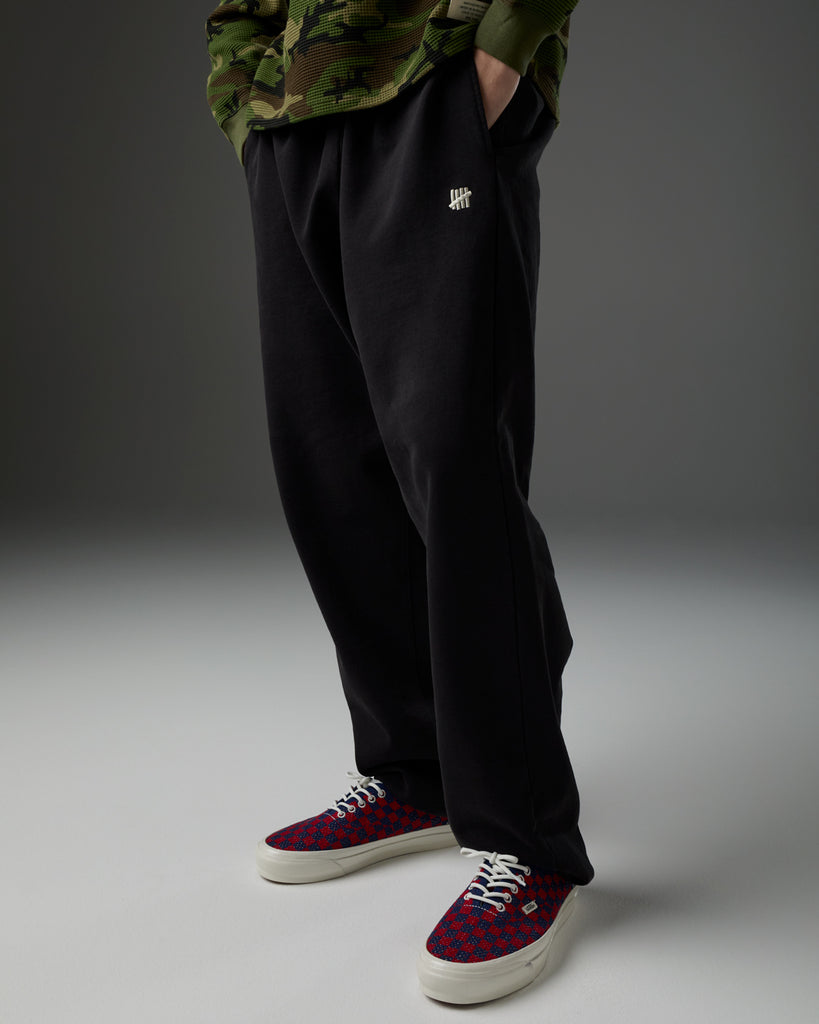 UNDEFEATED ICON SWEATPANT
