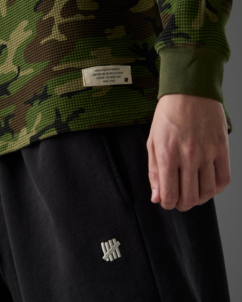 UNDEFEATED ICON SWEATPANT