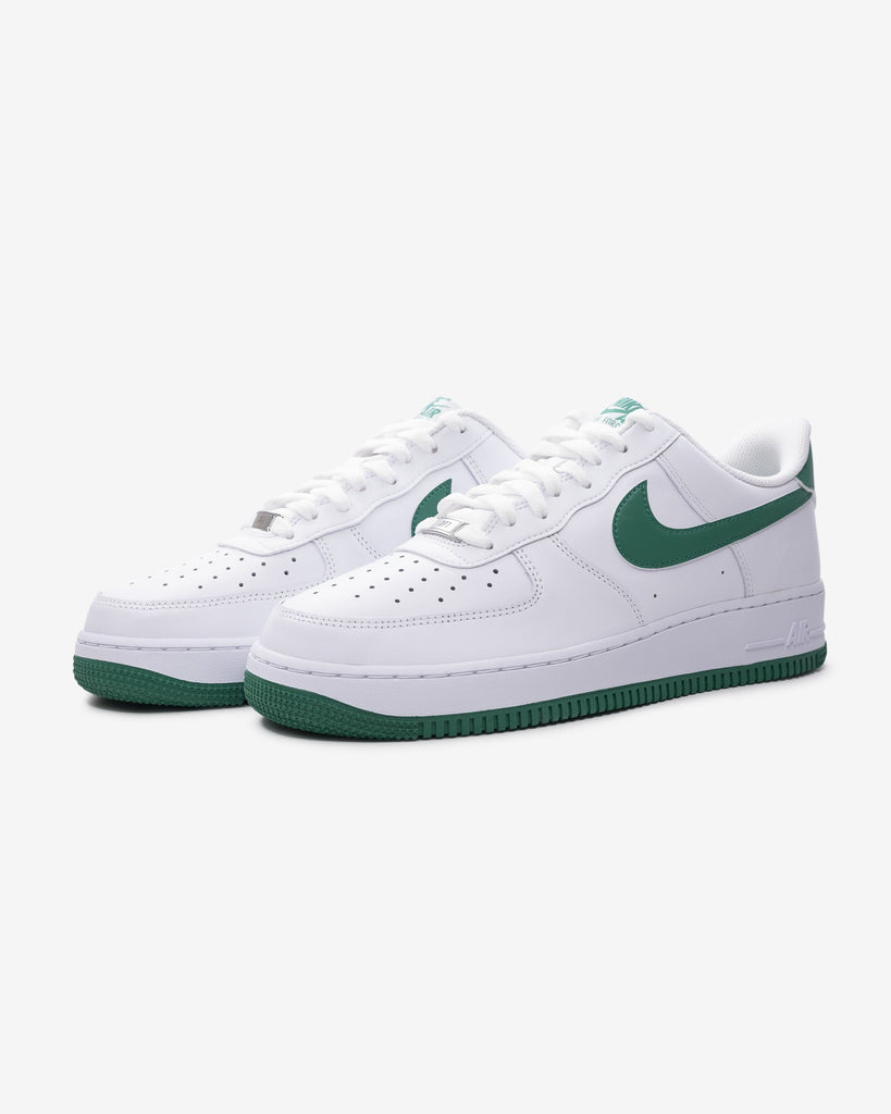 NIKE AIR FORCE 1 '07