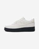 NIKE AIR FORCE 1 '07 LV8