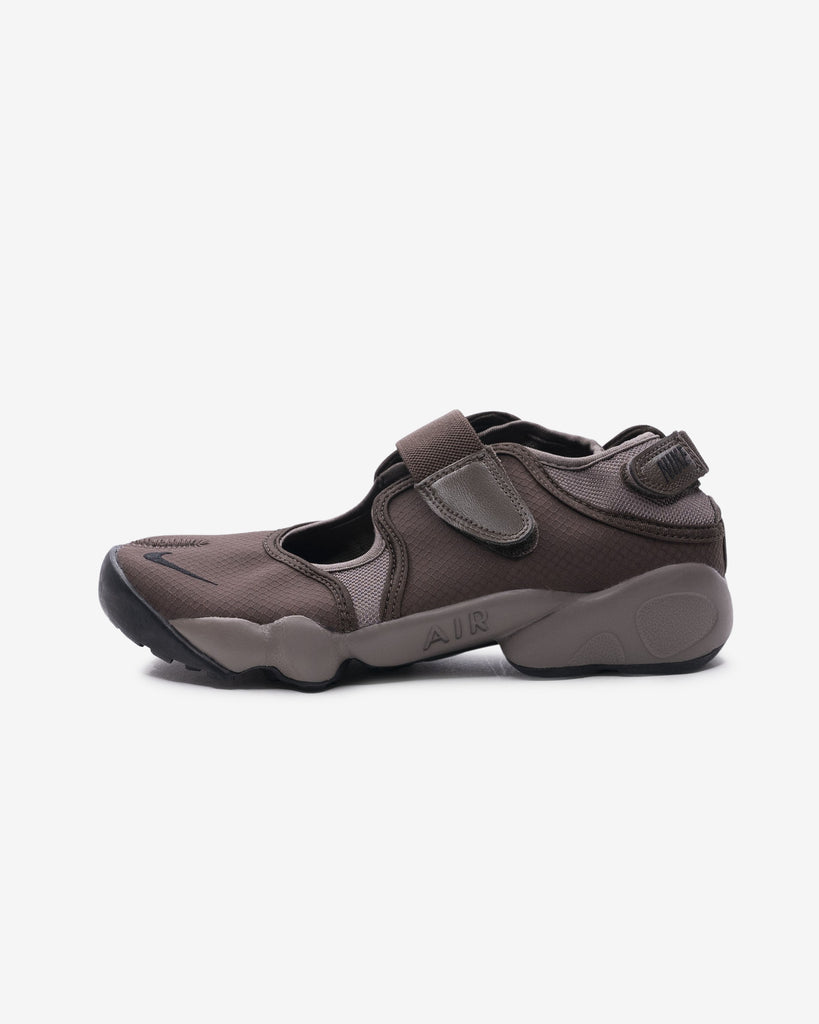 NIKE WMNS AIR RIFT