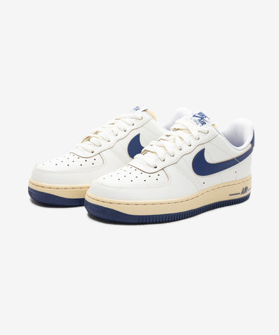 NIKE WMNS AIR FORCE 1 '07