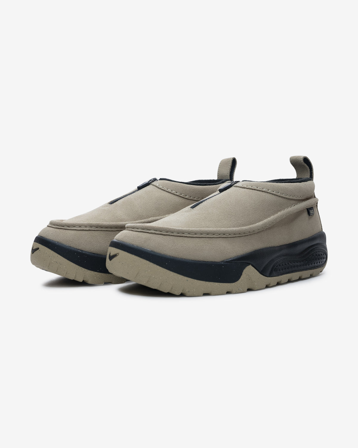 NIKE ACG IZY – UNDEFEATED JAPAN