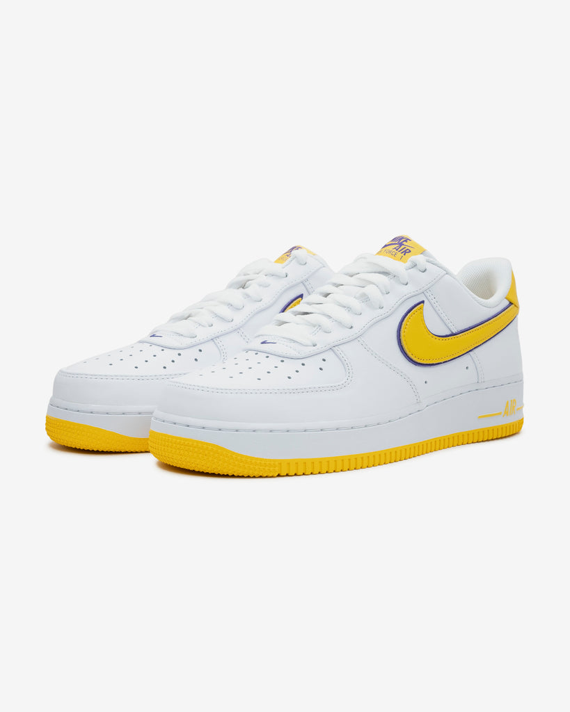 NIKE AIR FORCE 1 LOW RETRO QS KB