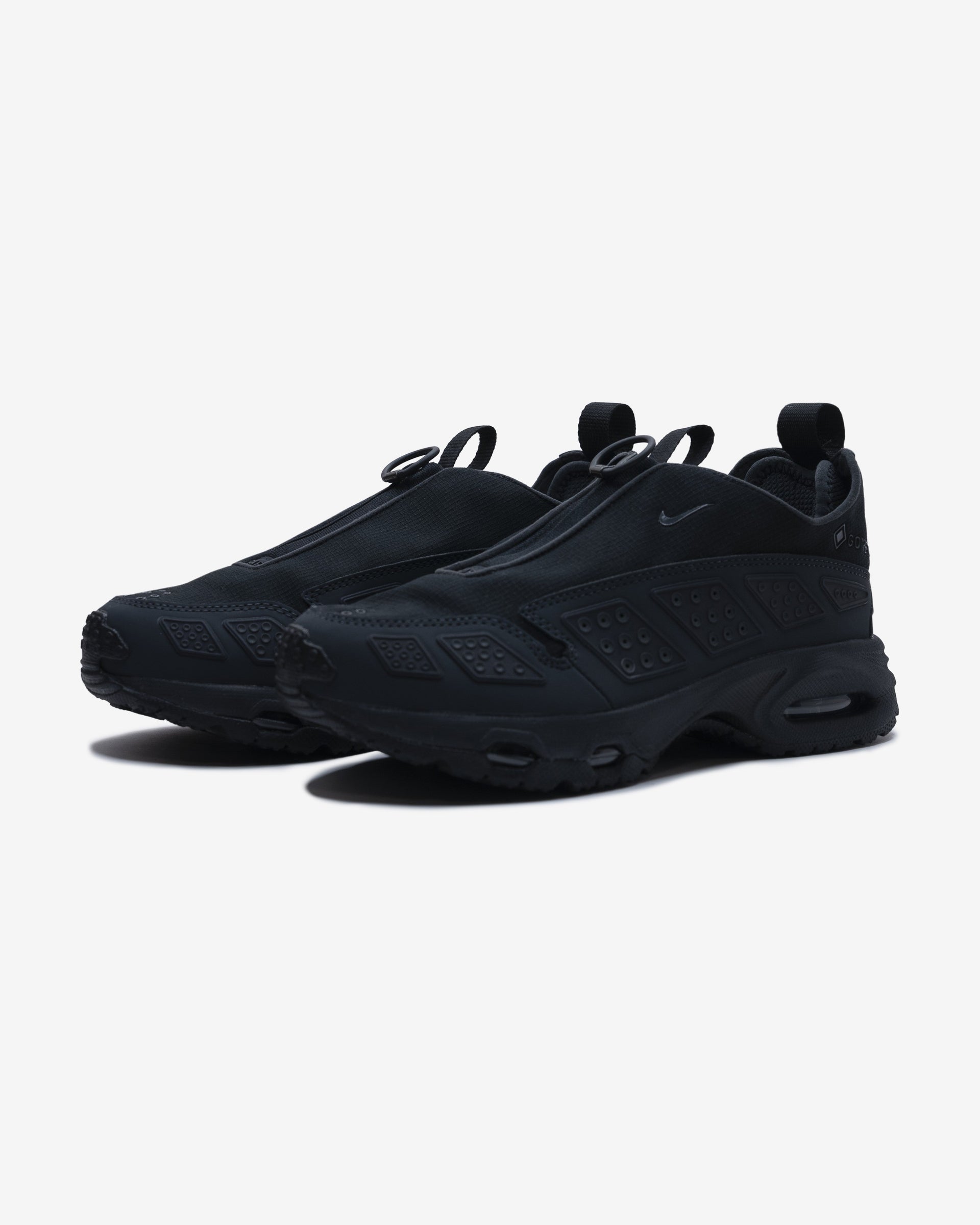 NIKE WMNS AIR MAX SNDR GTX – UNDEFEATED JAPAN