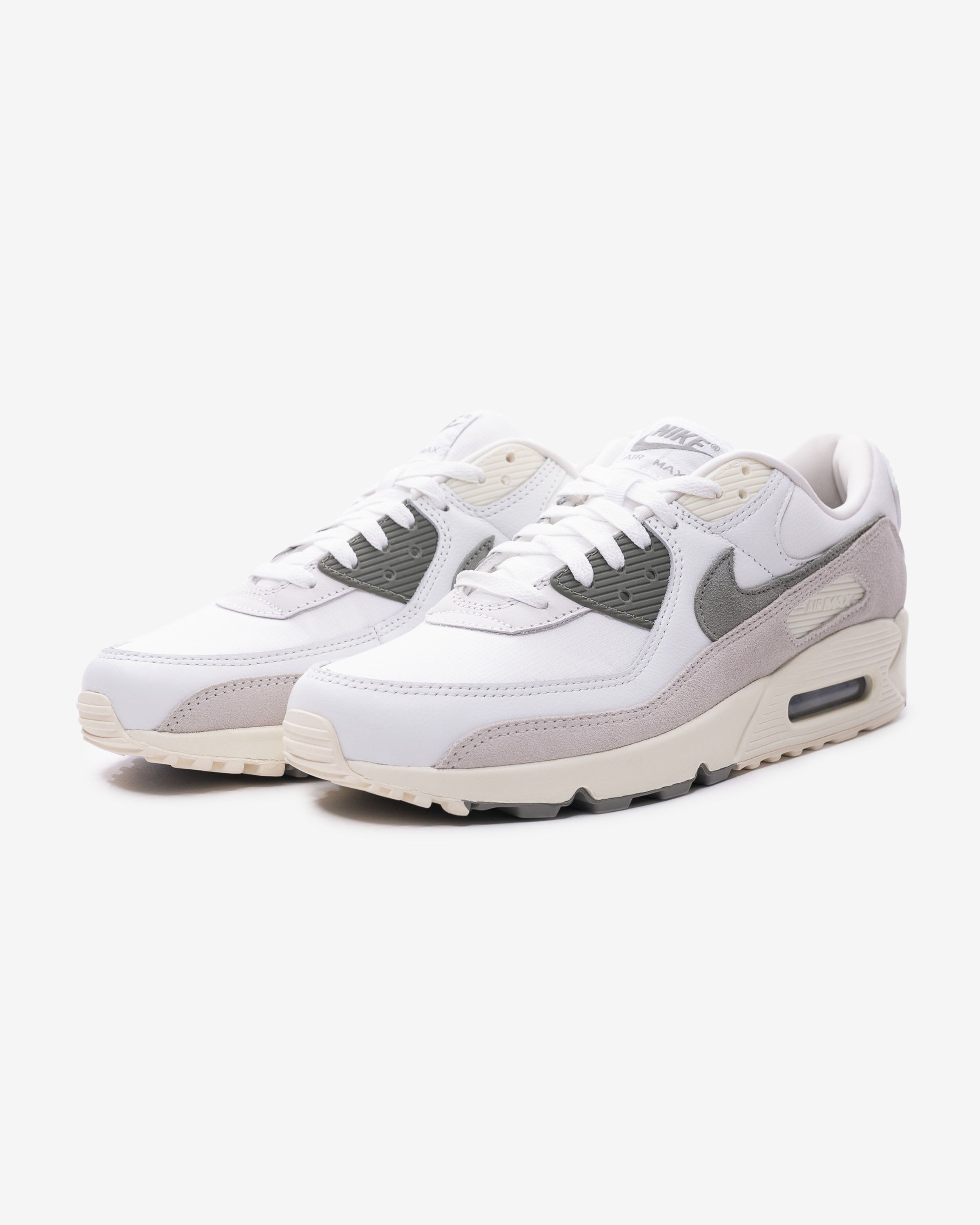 NIKE AIR MAX 90 SE – UNDEFEATED JAPAN