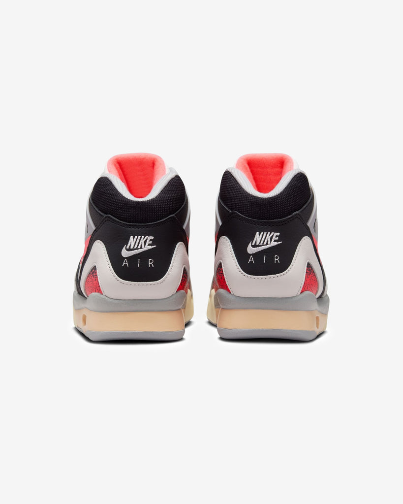 NIKE AIR TECH CHALLENGE II QS