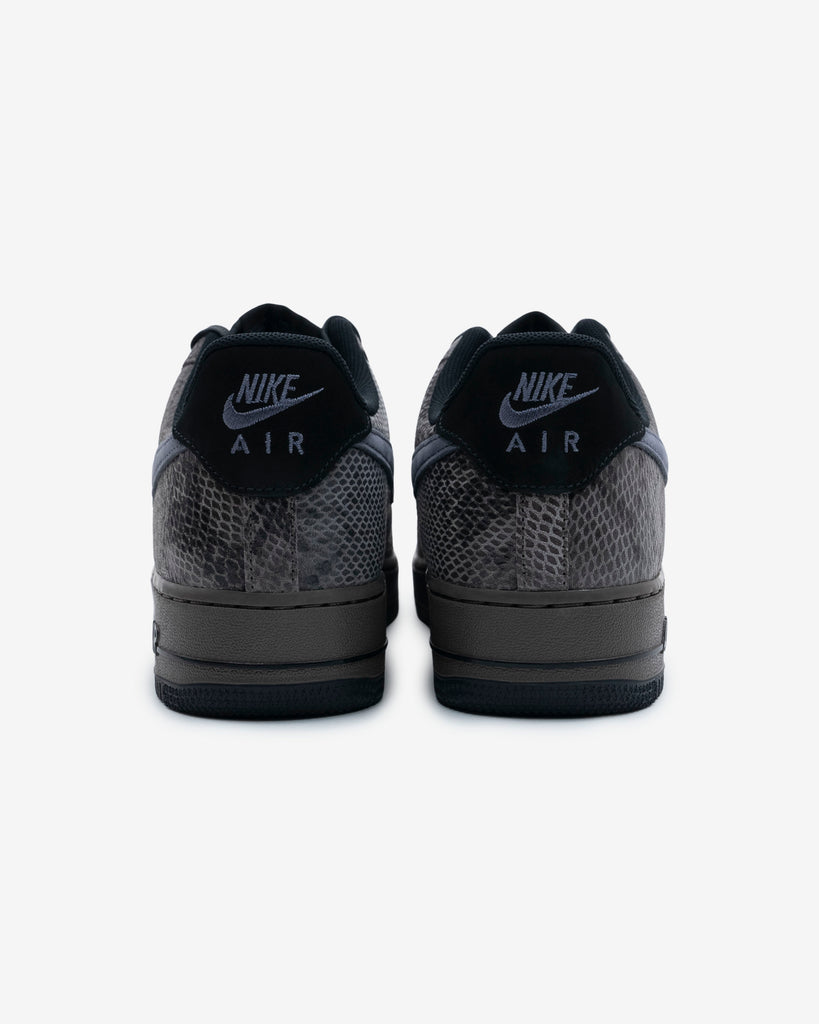 NIKE AIR FORCE 1 '07 LV8