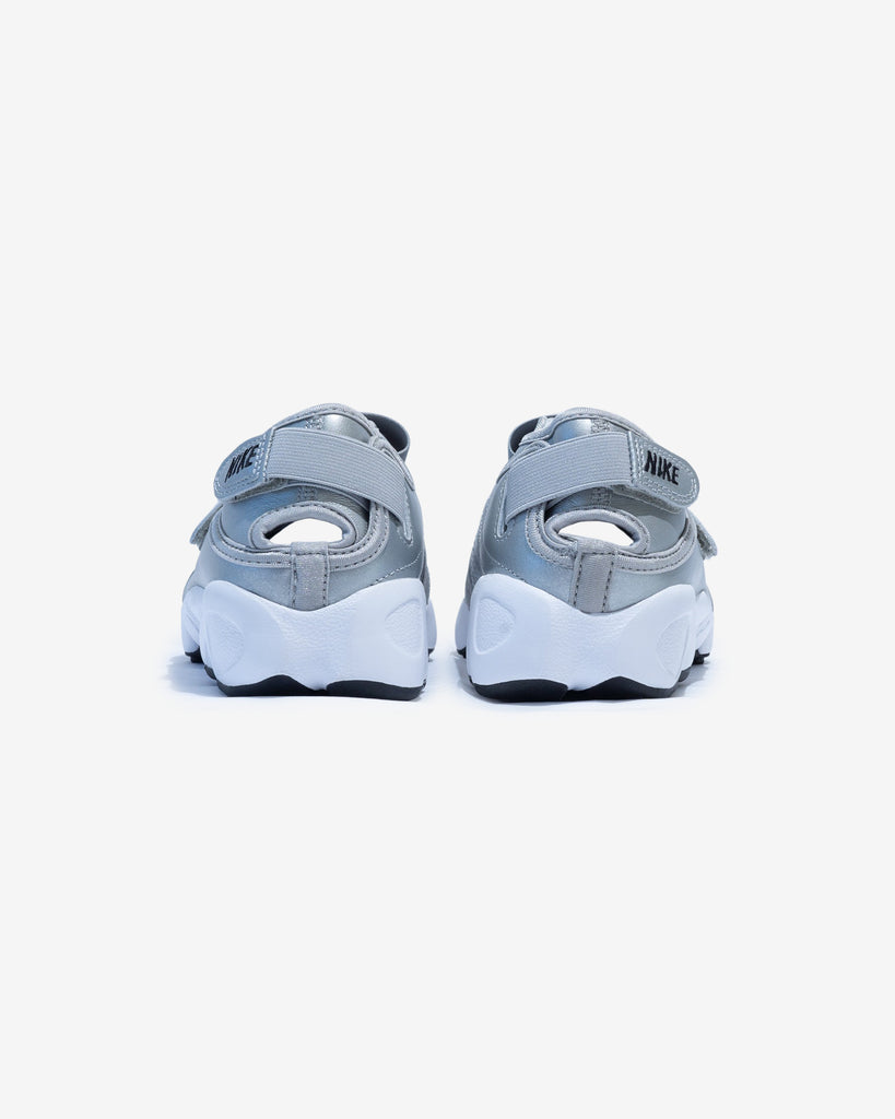 NIKE WMNS AIR RIFT