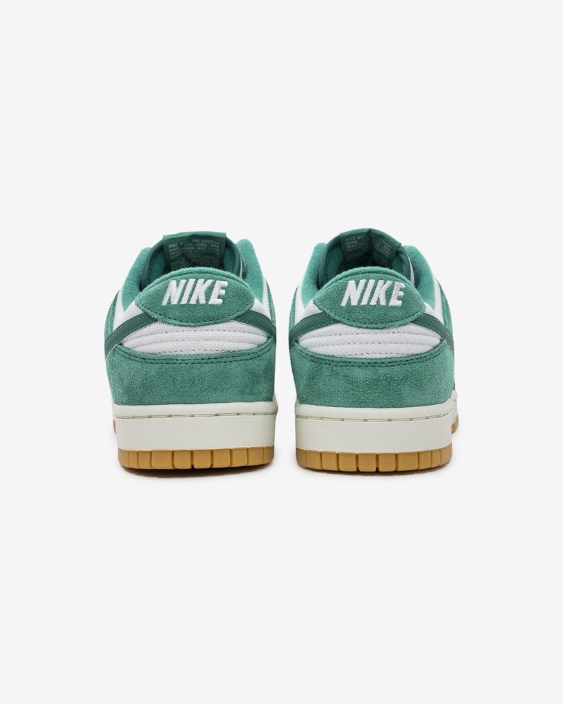 NIKE DUNK LOW SE