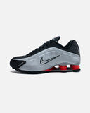 NIKE SHOX R4