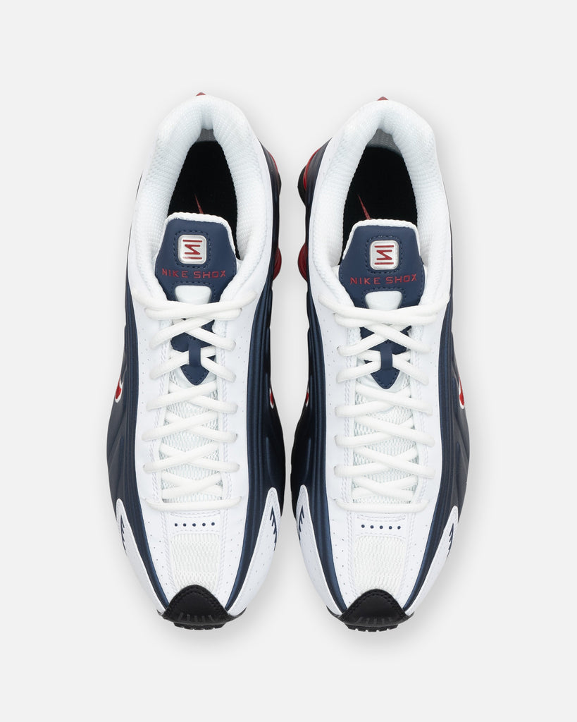 NIKE SHOX R4