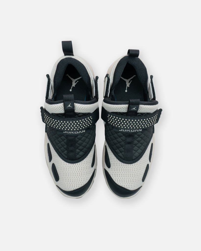 WMNS JORDAN TRUNNER LX
