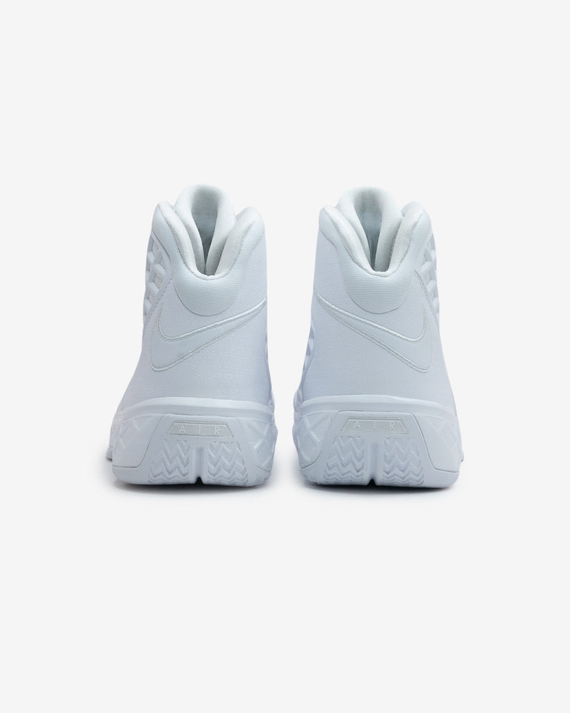 NIKE KOBE III GS