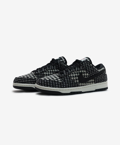 NIKE WMNS DUNK LOW