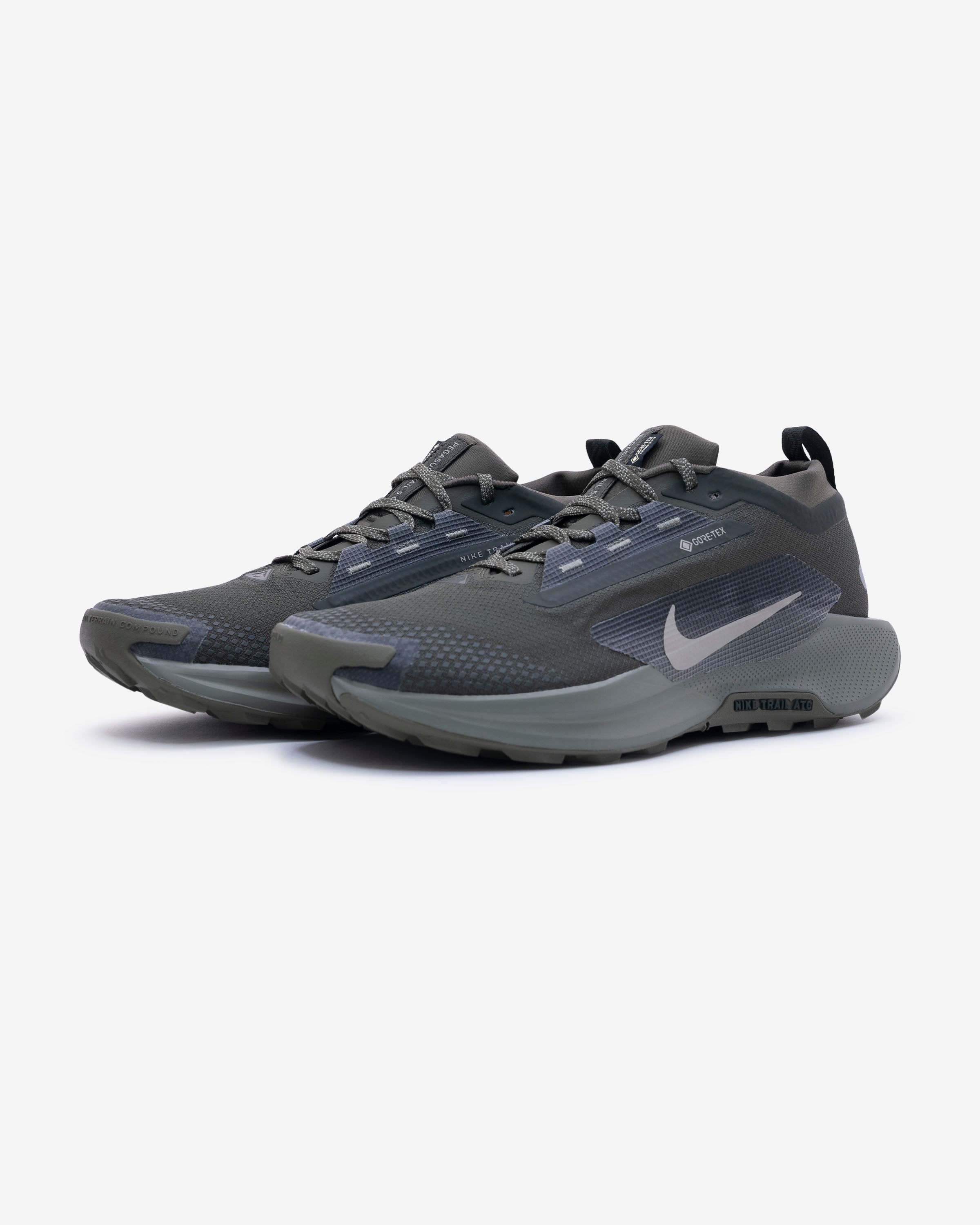 NIKE REACT PEGASUS TRAIL 5 GTX SP – UNDEFEATED JAPAN