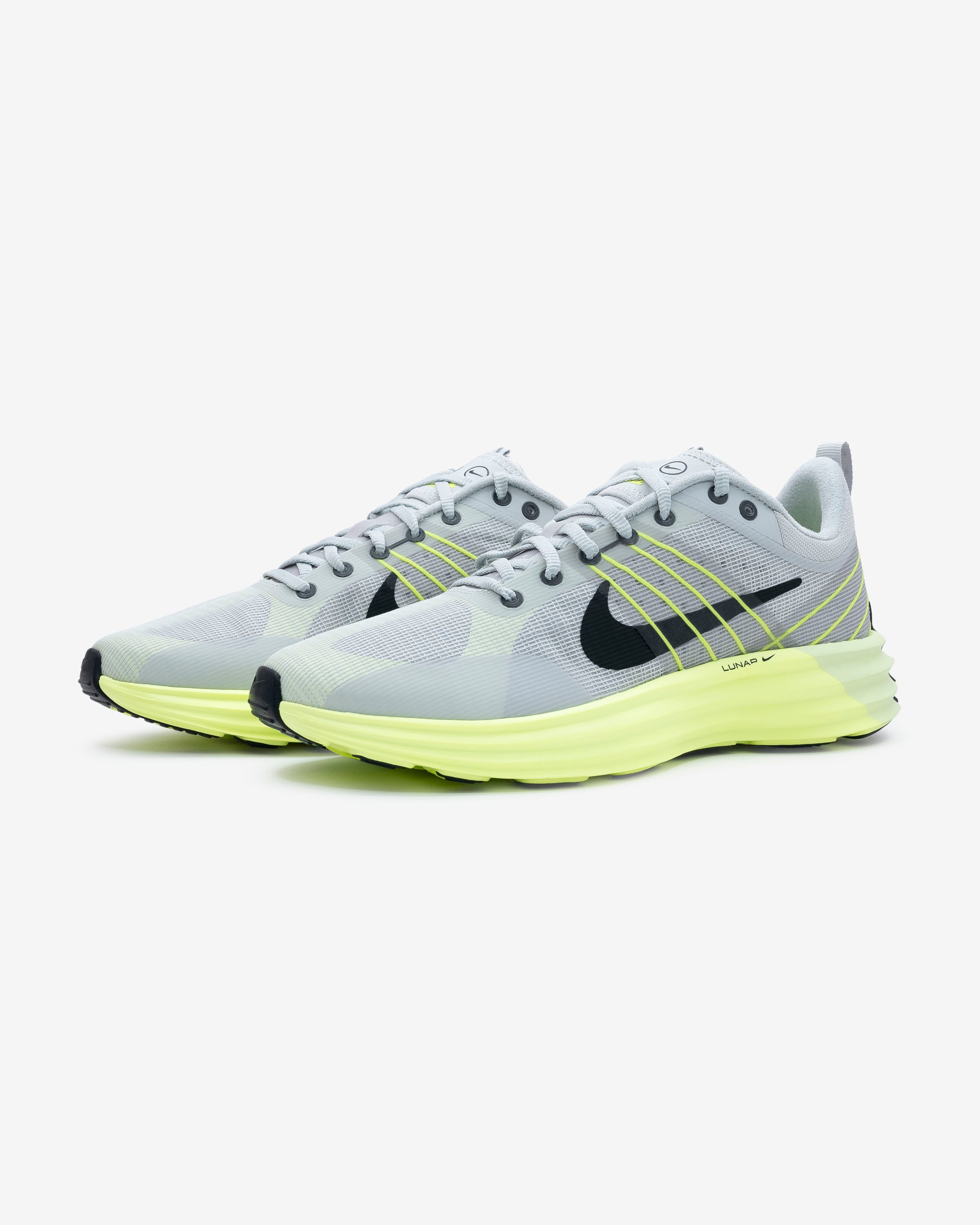 NIKE LUNA LOAM – UNDEFEATED JAPAN