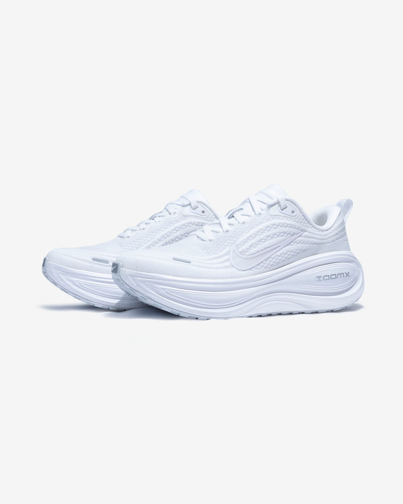 NIKE WMNS ZOOM VOMERO PLUS