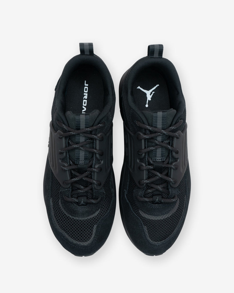 JORDAN TRUNNER O/S