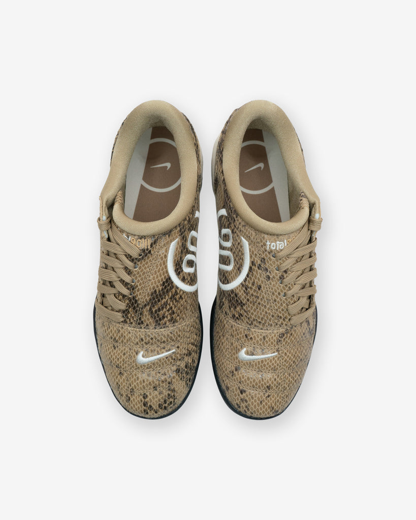 NIKE WMNS T90 SE