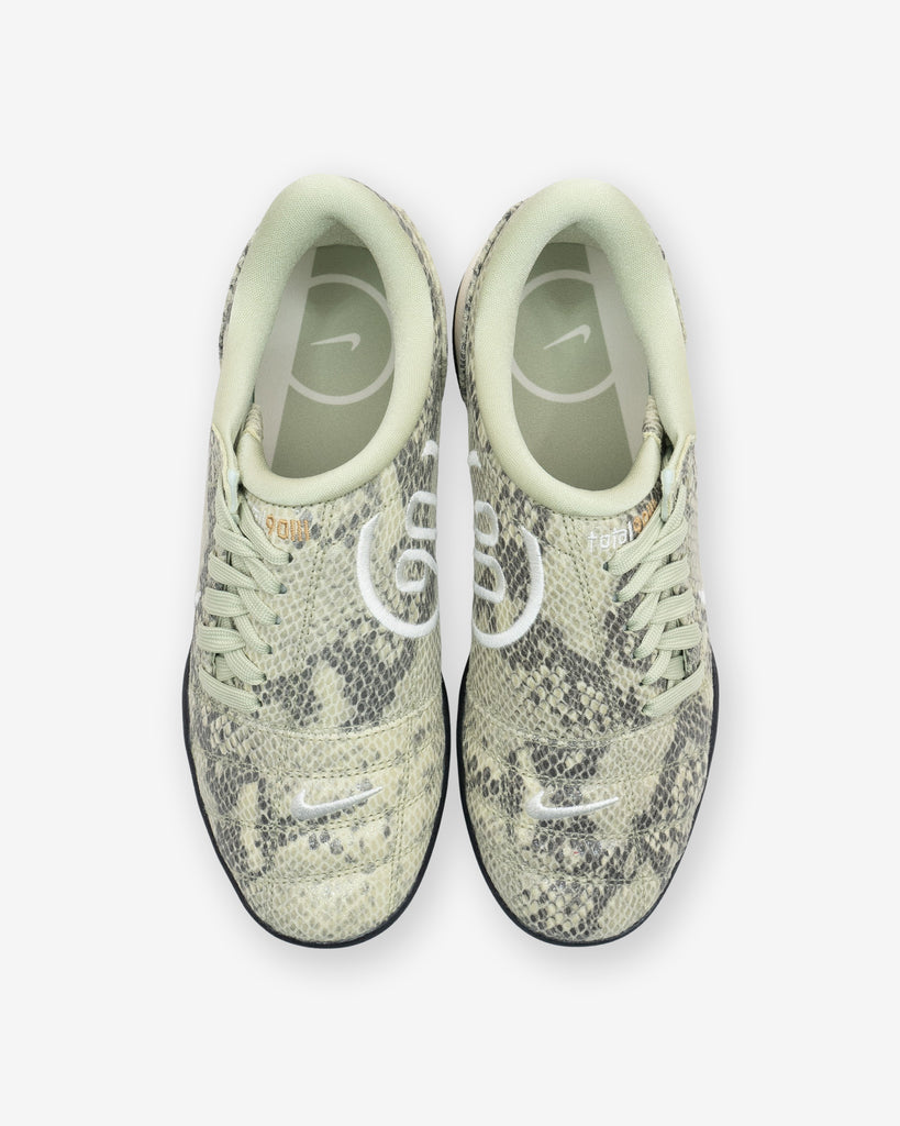 NIKE WMNS T90 SE